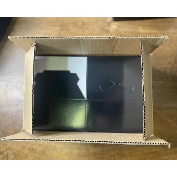 Pack of 10 - Deluxe Gift Boxes, 8 x 8 x 3", Black - Rigid & Glossy - Picture 9 of 11